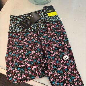 Nike Multicolor Floral Leggings